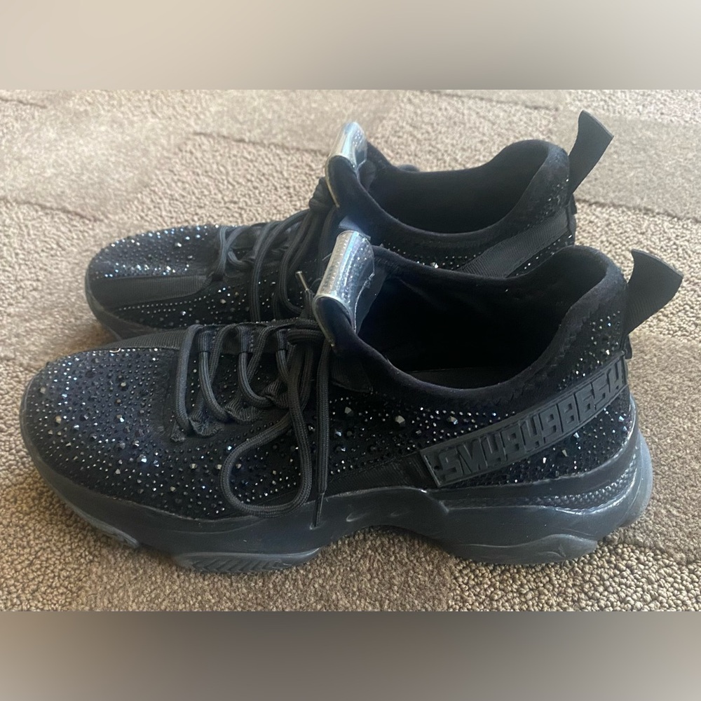 Woman's Steve Madden Maxima Black Rhinestone Sneakers Size 9 EUC